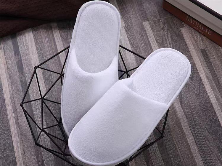 一次性珊瑚绒拖鞋