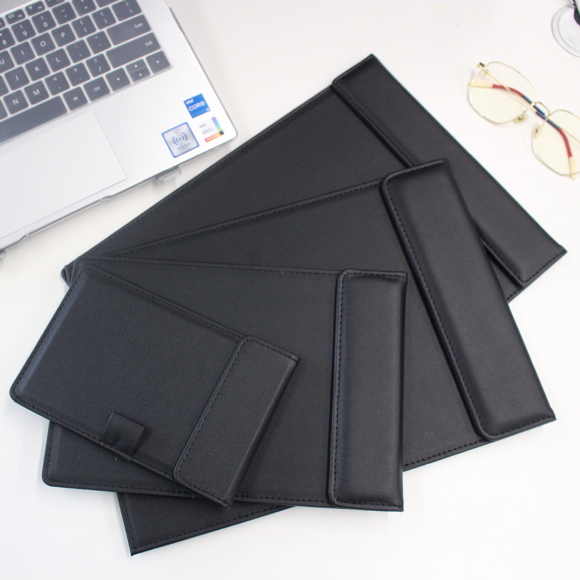 磁吸板夹文件夹