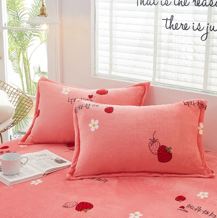 Coral velvet pillowcase